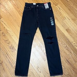 *NWT* Levi's 501 Button Fly Black Distressed Raw Hem Denim Jeans New! W/28 L/32
